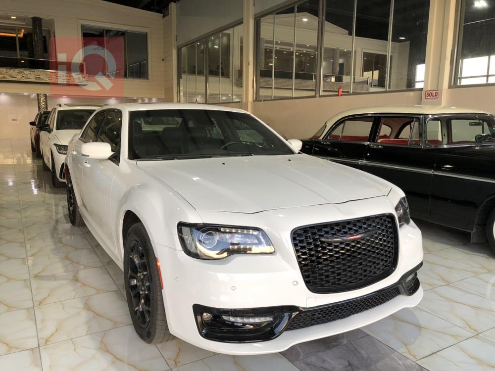 کرایسلەر 300
